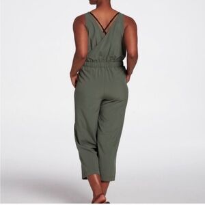 Calia Carrie Underwood Jumpsuit Womens Size Medium Green Sleeveless